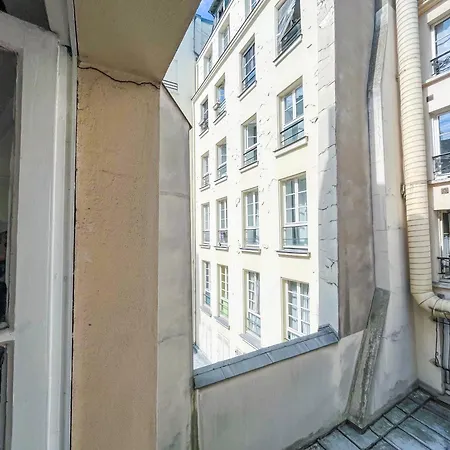 08 - Faubourg Bail Mobilite Apartment *